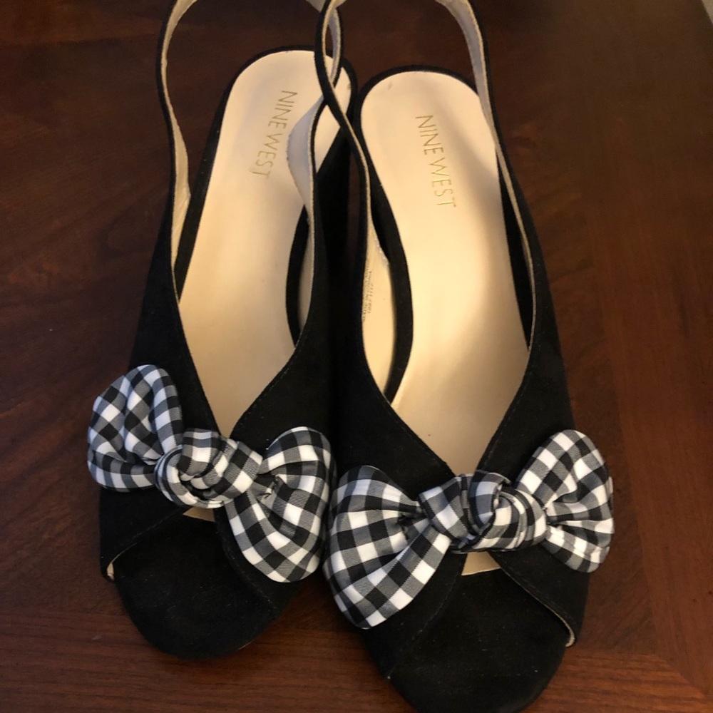 Nine West peep toe sling back with gingham bow